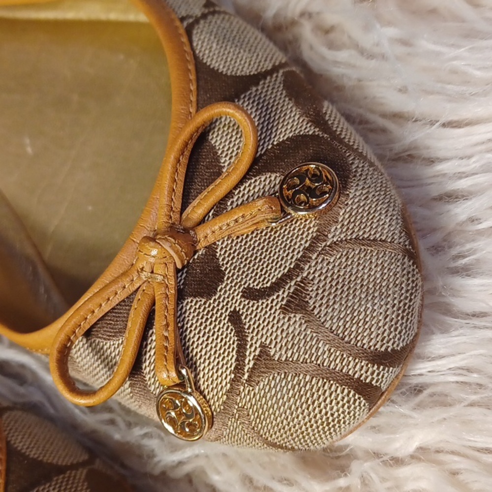 Coach  signature  flats - Picture 2 of 16